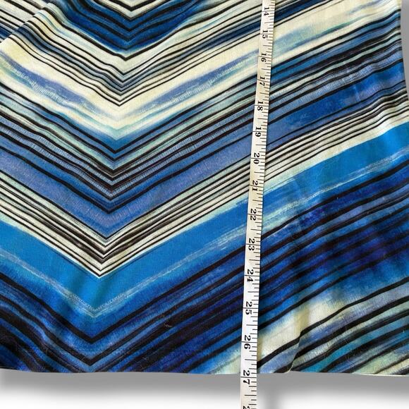 Chico's Zenergy Top Womens Size 2 (Large) Boat Neck Sparkle 3/4 Button Cuff - Picture 6 of 6